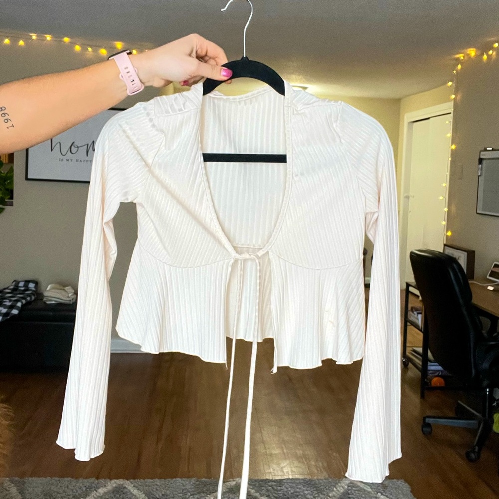 Tie Front long Sleeve